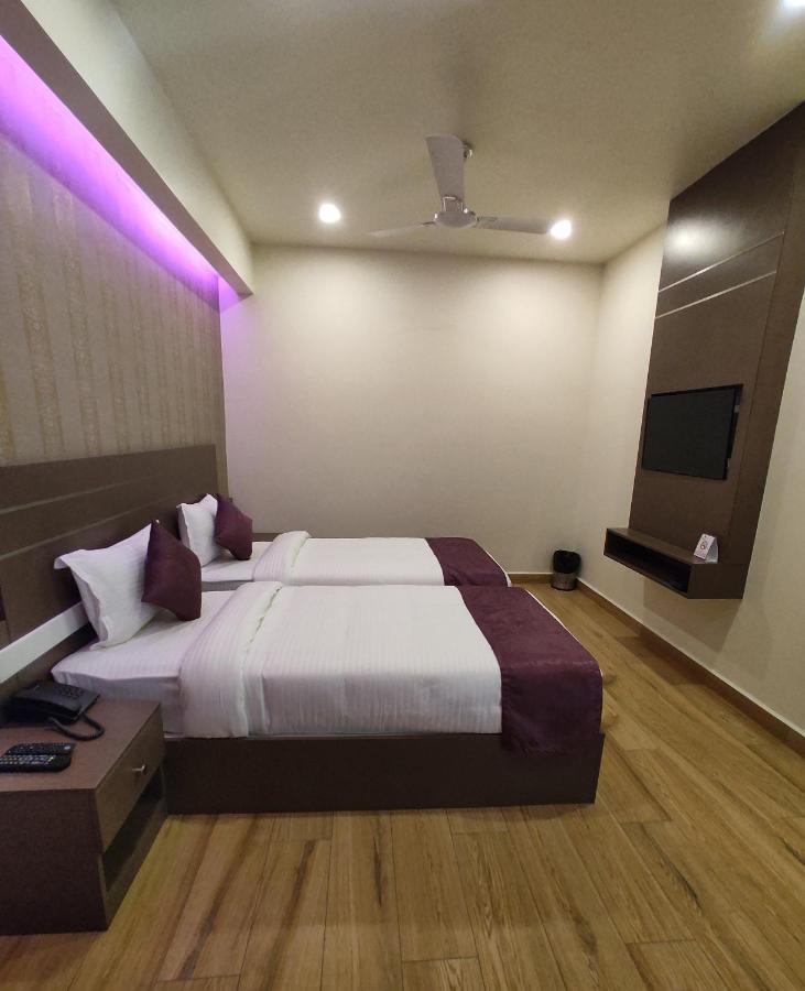 Lavender Infopark Kochi Hotel Buitenkant foto
