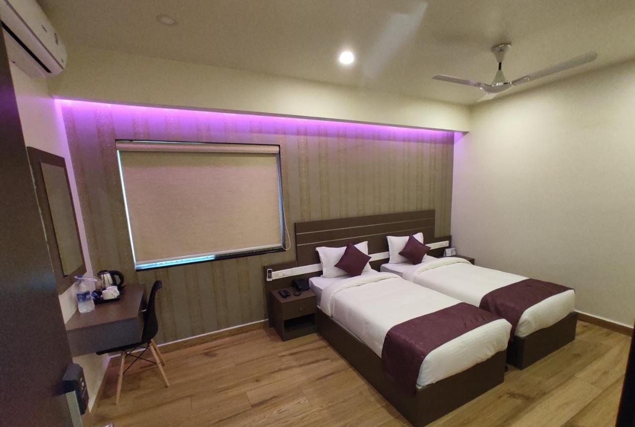 Lavender Infopark Kochi Hotel Buitenkant foto