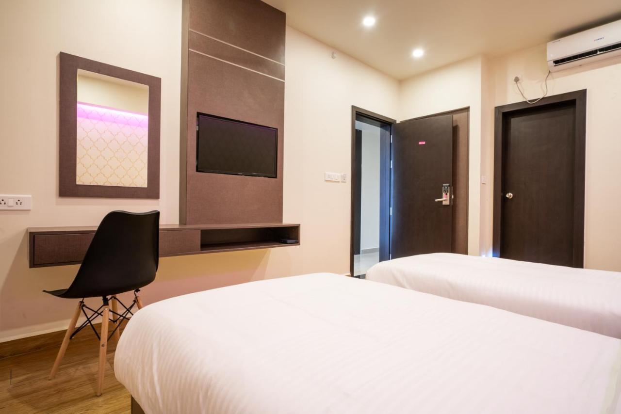 Lavender Infopark Kochi Hotel Buitenkant foto
