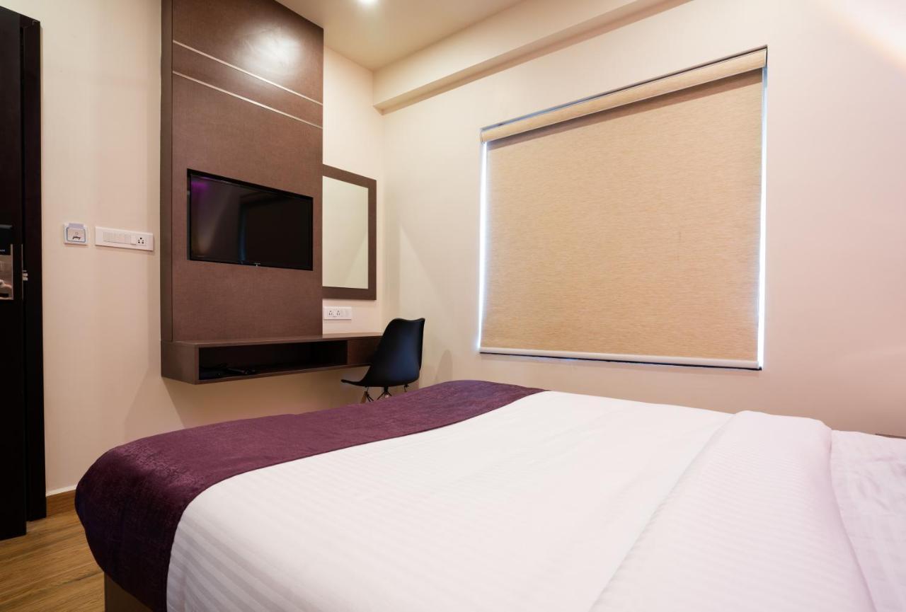 Lavender Infopark Kochi Hotel Buitenkant foto